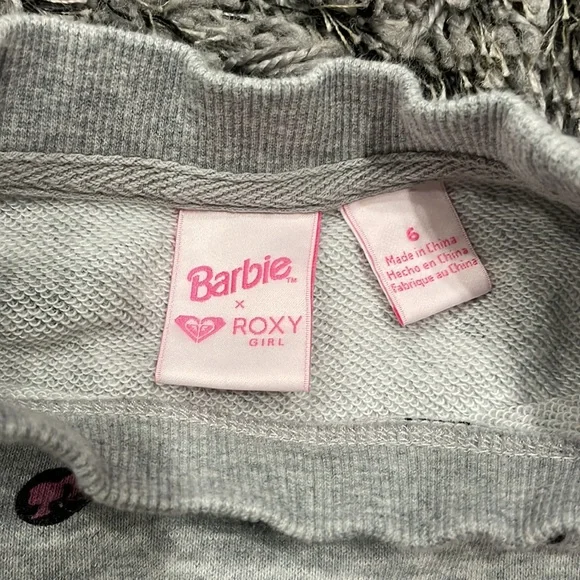 Barbie Roxy Girl - Picture 2 of 4